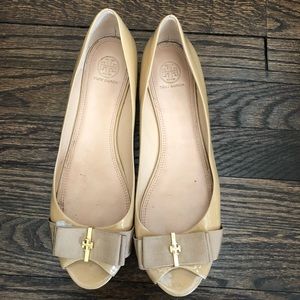 Tory Burch peeptoe nude flats size 10.5